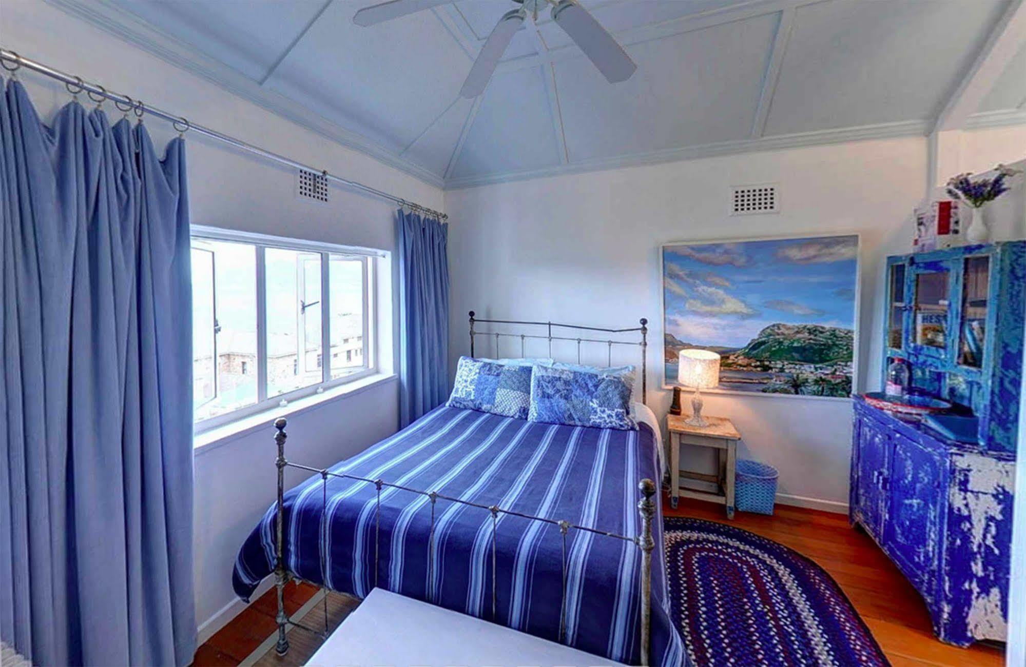Blue On Blue Bed And Breakfast St James Exterior foto