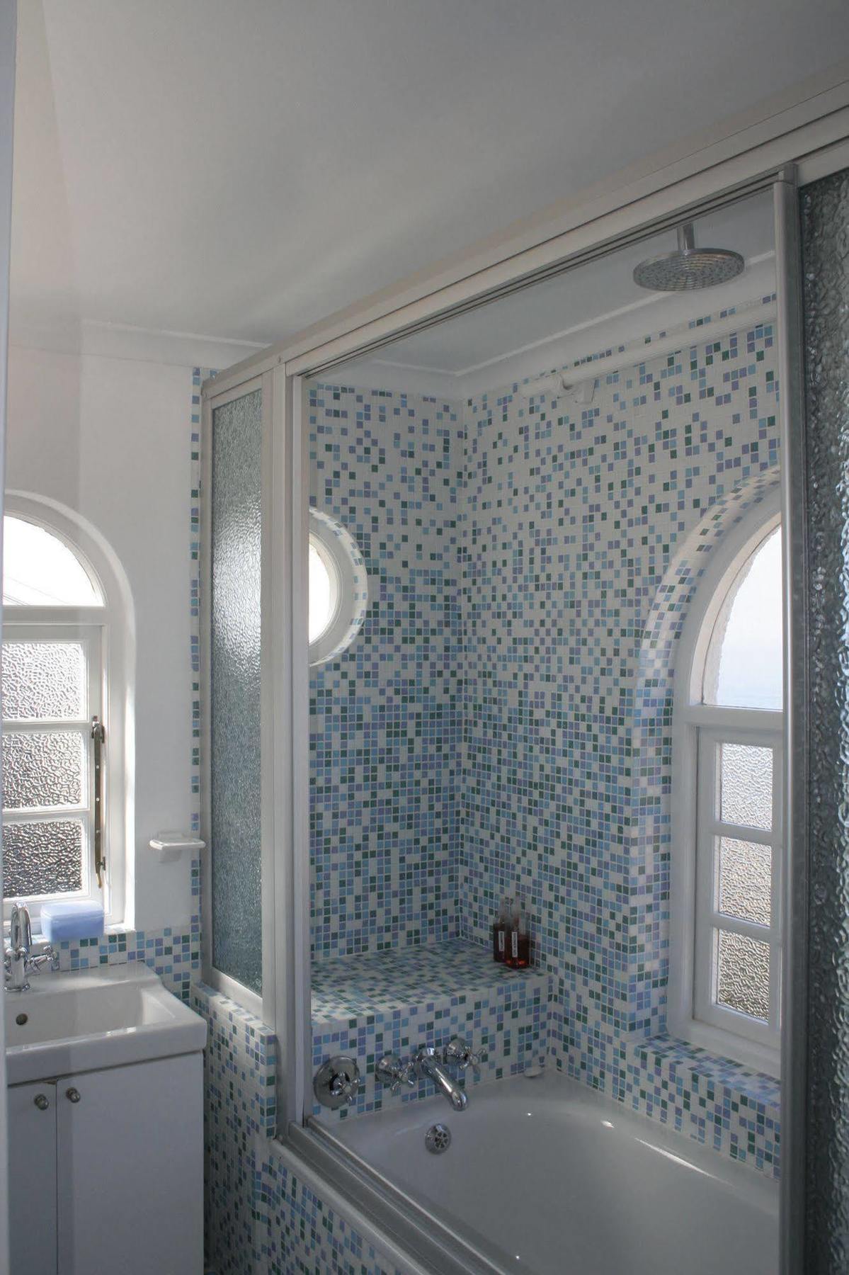 Blue On Blue Bed And Breakfast St James Exterior foto