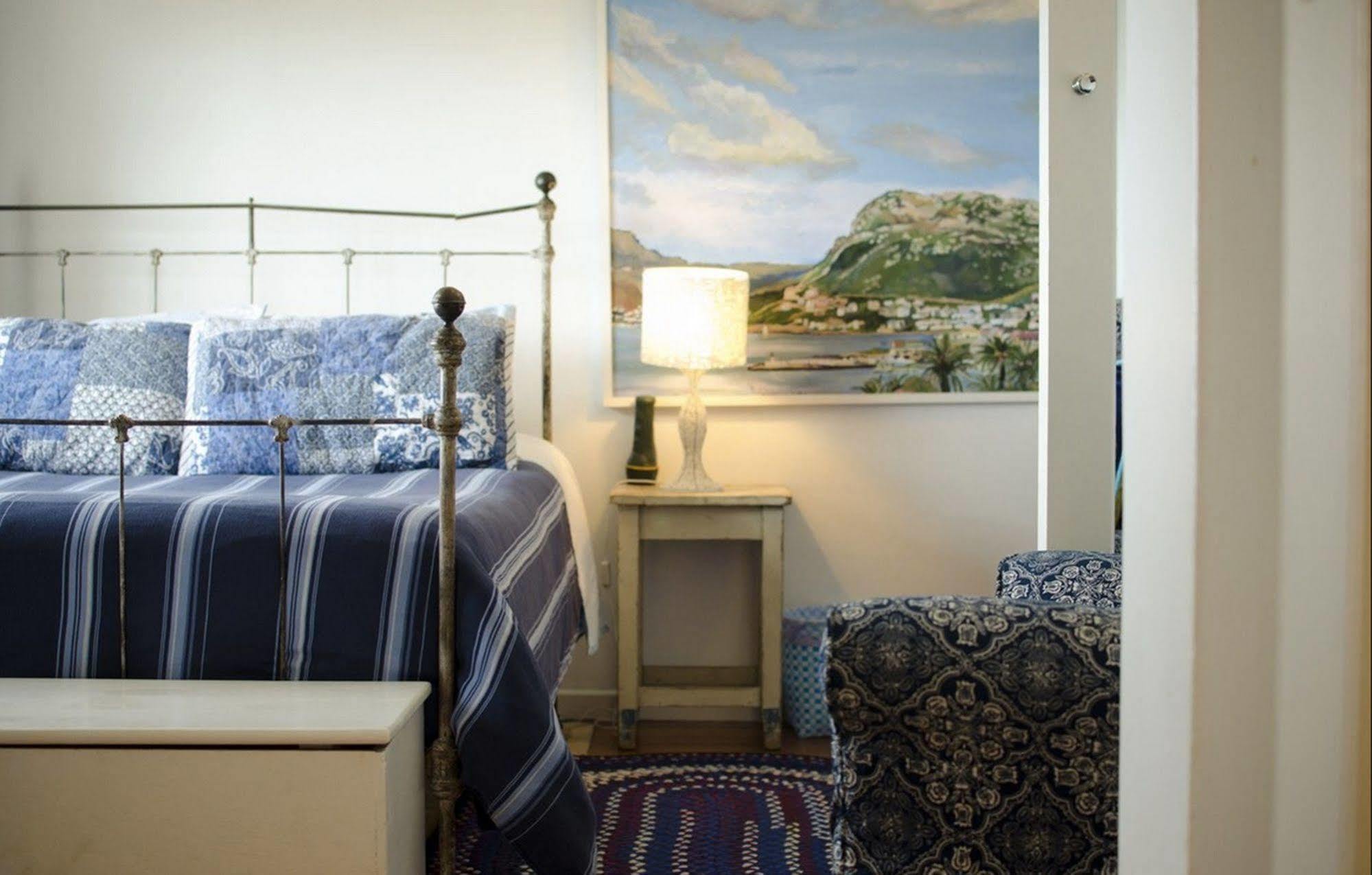 Blue On Blue Bed And Breakfast St James Exterior foto